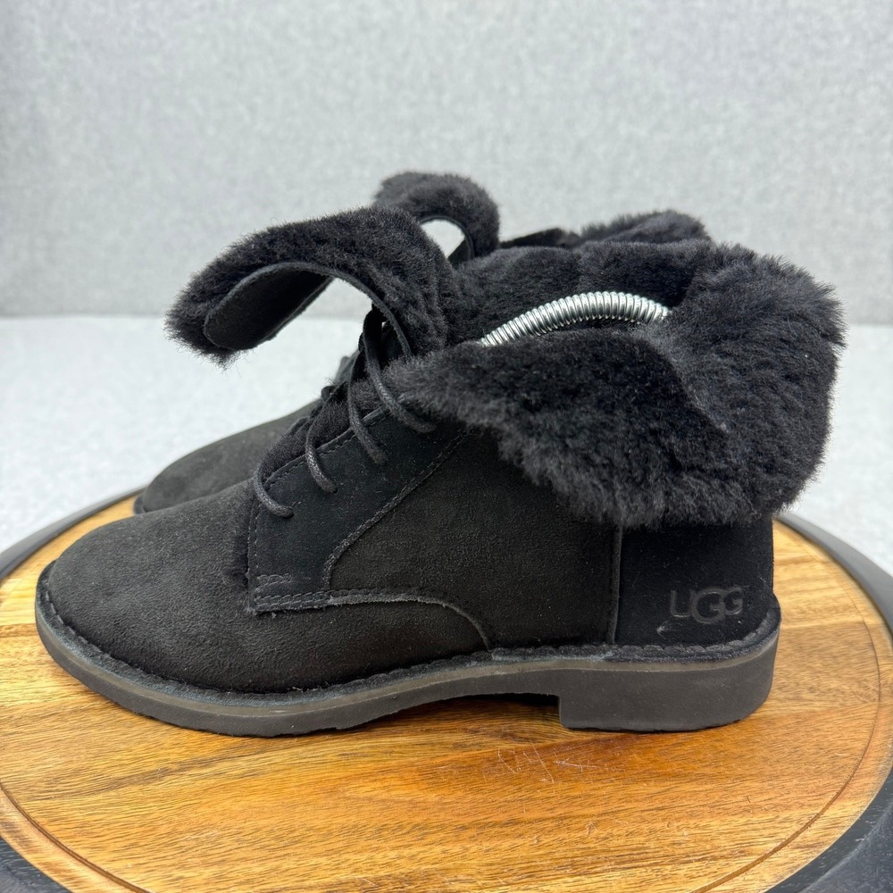 UGG Quincy 1012359 Women's Boots Black Leather 9 Sheepskin Lined Winter Shoes - Picture 3 of 7